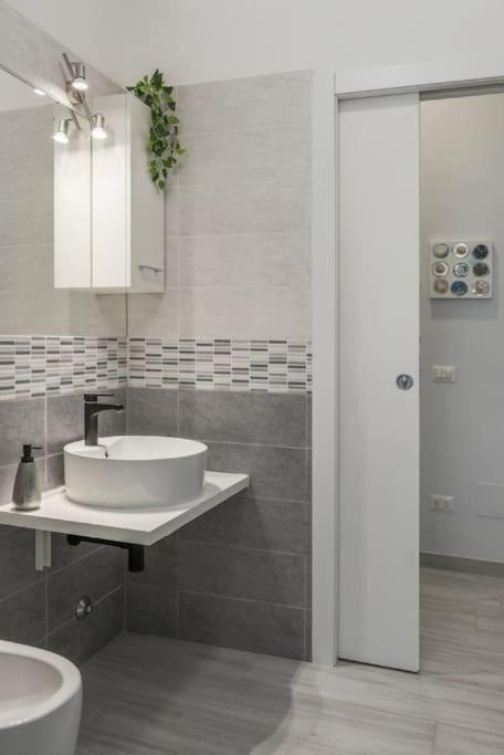 Appartement Ca' Lucia - Affitti Brevi Italia à Milan Extérieur photo